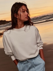 Écru - Sweat-shirt délavé à col rond - Image 2 de 6