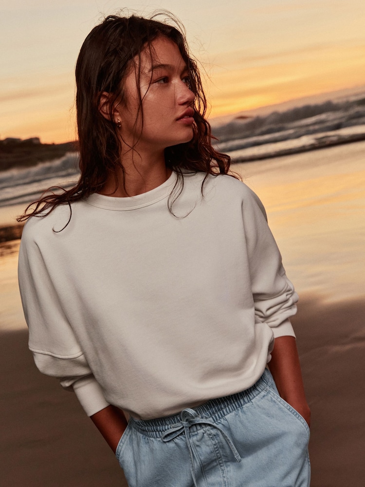 Écru - Sweat-shirt délavé à col rond - Image 2 de 6