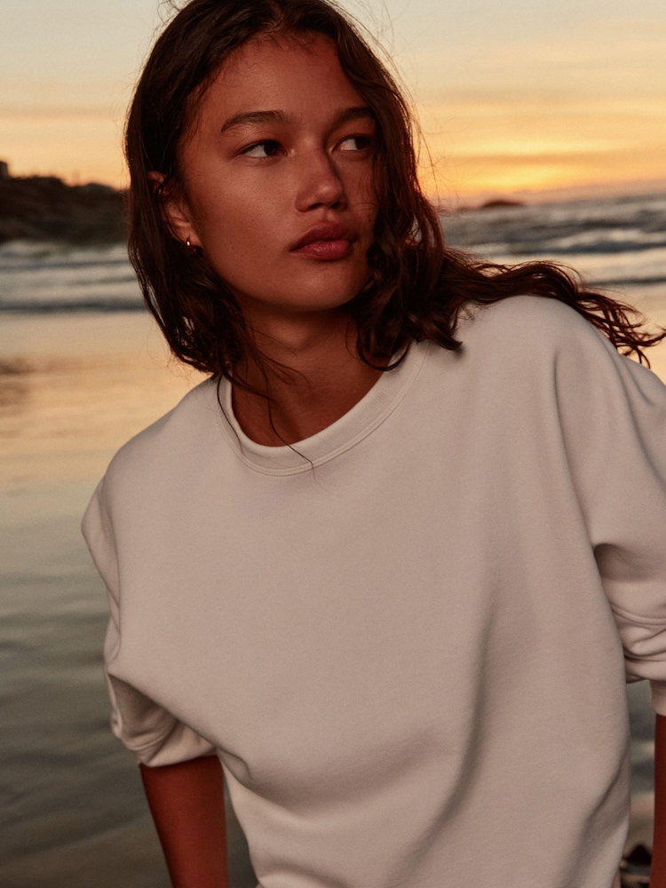 Écru - Sweat-shirt délavé à col rond - Image 6 de 6