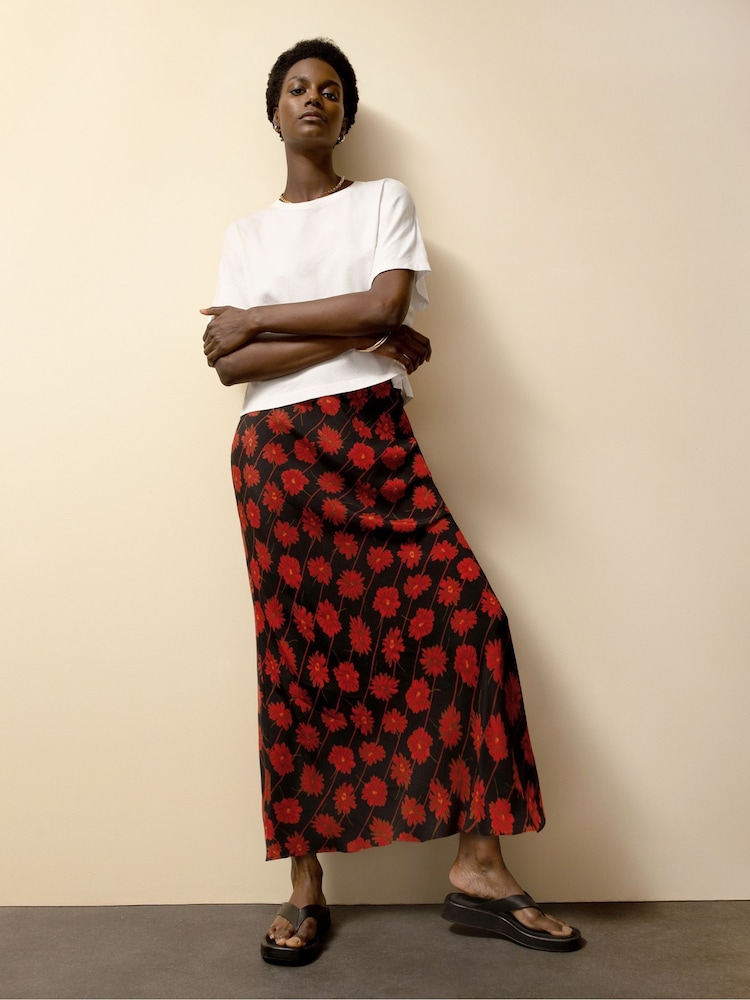Ro&Zo Red Petite Rose Print Bias Skirt - Image 2 of 3