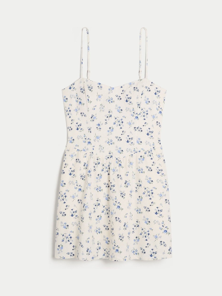 Hollister Sweatheart Neck Strappy Short White Dress - Image 4 of 4