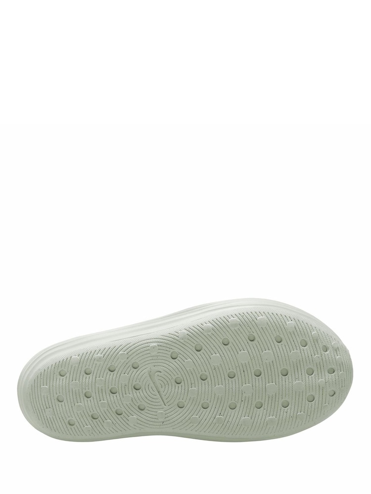 Nike Green ReactX Rejuven 8 Sliders - Image 4 of 4