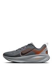 Nike Orange/Grey Vomero 18 Running Trainers - Image 4 of 10
