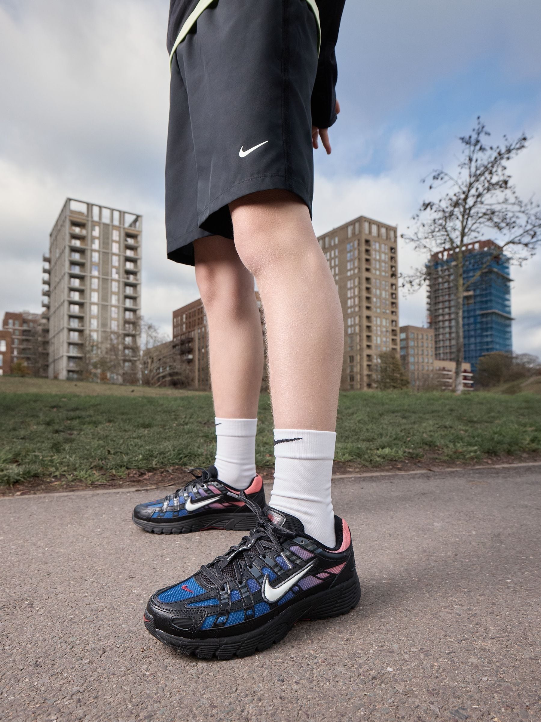 Buy Чорний/Синій - Nike Молодіжні кросівки P6000 з сайту Next Ukraine