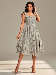 Jolie Moi Vestido midi com babados e manga franzida em camadas - Imagem 5 de 6