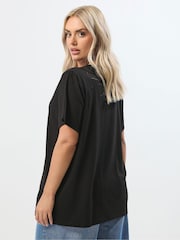 Yours Curve Placement Set In Sleeve T-Shirt - Imagem 2 de 5