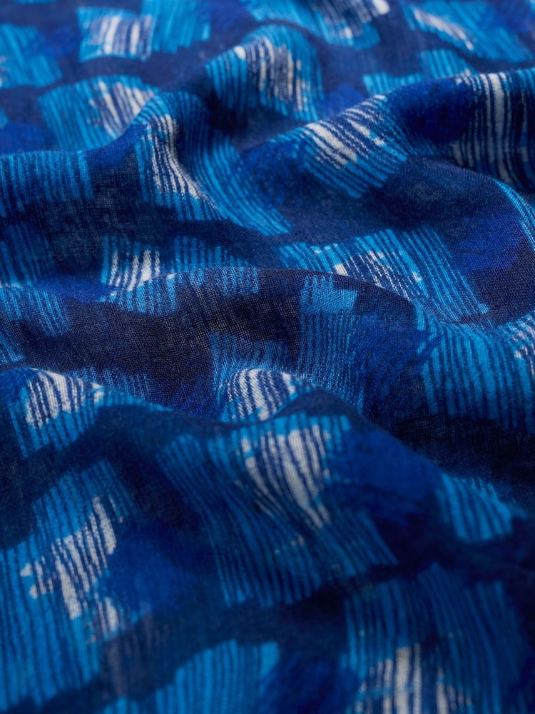 Seasalt Cornwall Blue Pretty Circle Scarf - Image 5 of 5