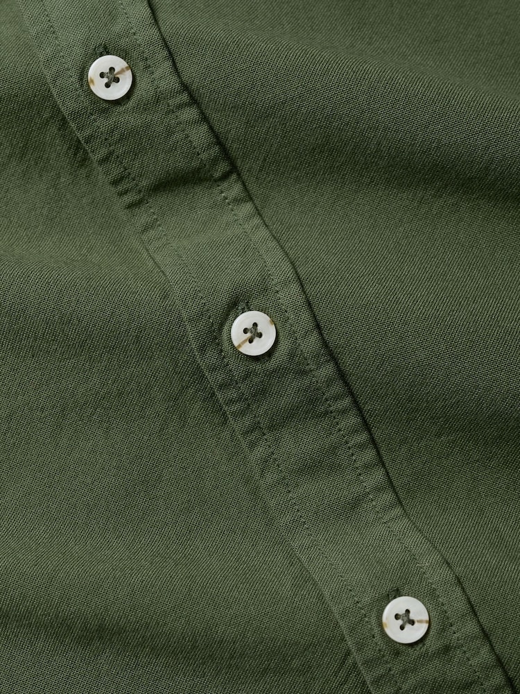 Seasalt Cornwall Green Mens Jenken Garment Dyed Oxford Shirt - Image 1 of 5