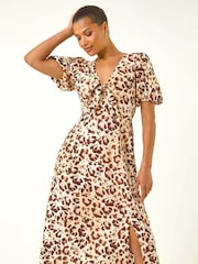Castanho - Vestido midi Roman com Animal Print e amarração frontal - Imagem 3 de 5