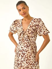 Castanho - Vestido midi Roman com Animal Print e amarração frontal - Imagem 4 de 5