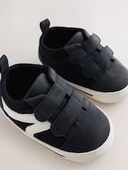 Black Touch Fastening Baby Skate Trainers (0-2mths) - Image 4 of 6