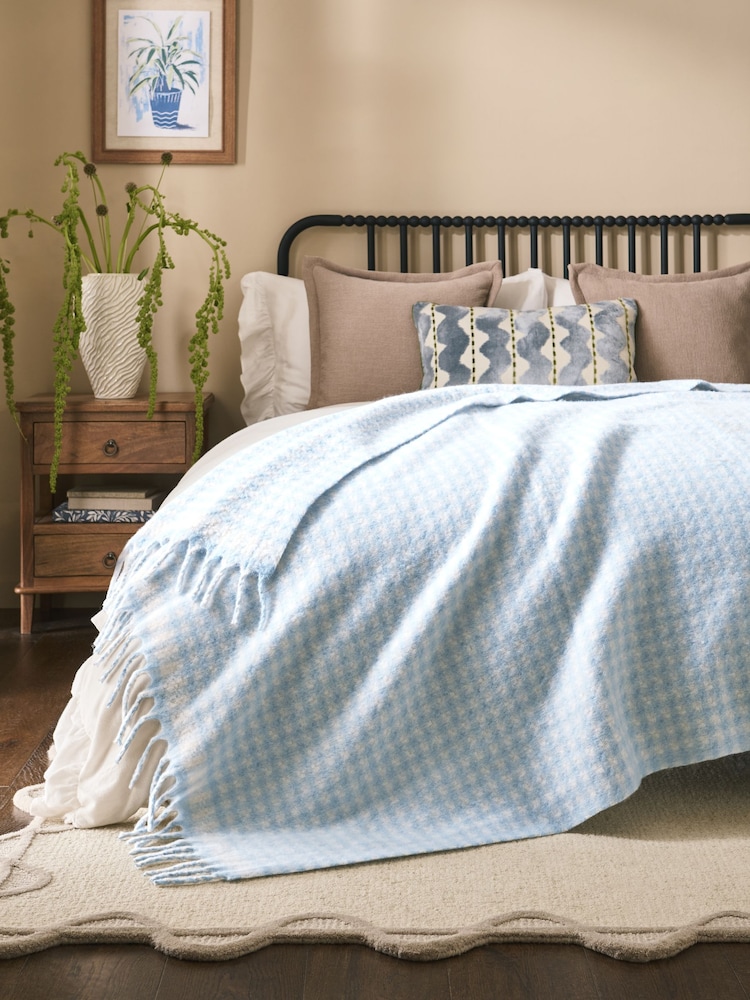 Blue Gingham Cosy Throw - Image 1 of 7