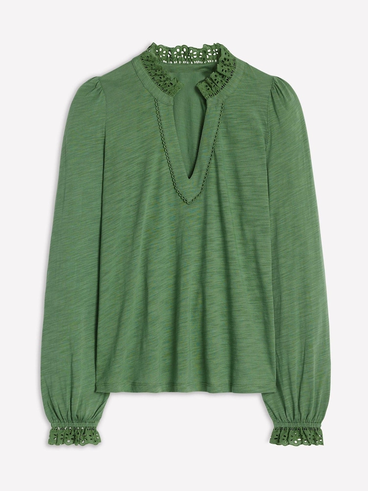 Blusa Boden Aria Broderie com decote chanfrado - Imagem 5 de 5