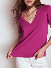 Boden Purple Short Sleeve V-Neck T-Shirt - Image 4 of 5