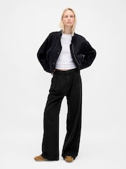 Gap 365 High Waisted UltraSoft Pleated Denim Trousers - Bild 4 von 5