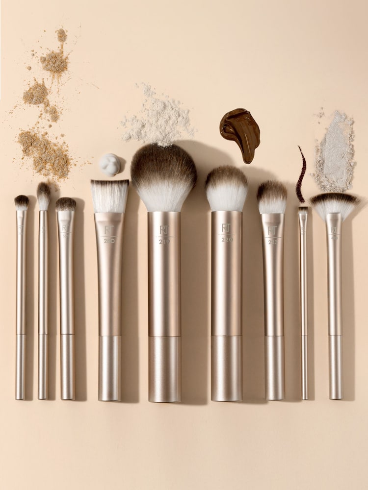 Real Techniques Au Naturel Complete Makeup Brush Kit - Image 3 of 3 Real Techniques Au Naturel Complete Makeup Brush Kit - Image 3 of 3