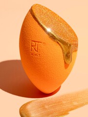 Real Techniques Miracle Complexion Makeup Sponges 4 Pack - Image 4 of 4