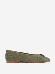 Boden Cut Out Ballet Flats - صورة 2 من 5