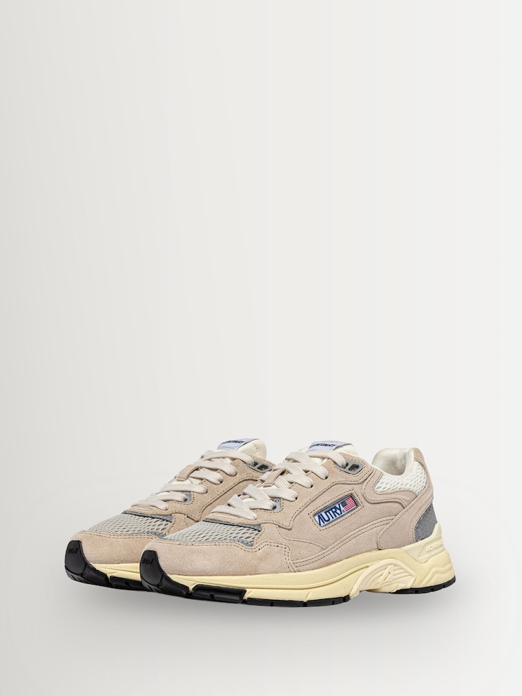 AUTRY Cream Hyperway Low Mesh Sand Trainers - Image 2 of 6
