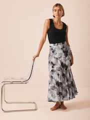 Mint Velvet Grey Abstract Print Midi Skirt - Image 2 of 7