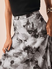 Mint Velvet Grey Abstract Print Midi Skirt - Image 3 of 7