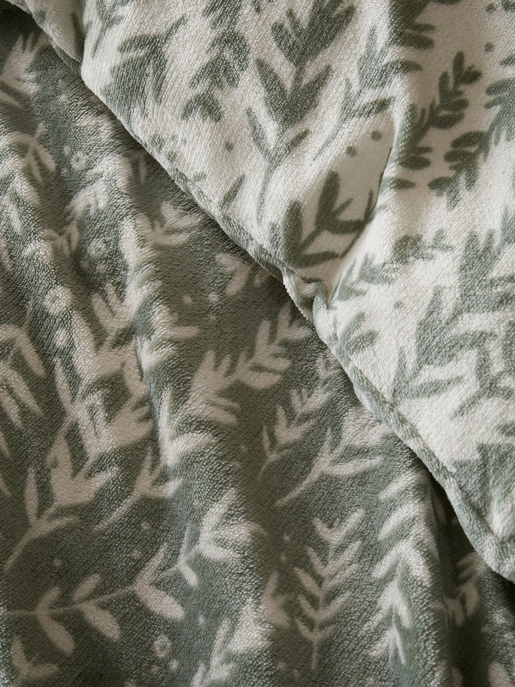 Fusion Green Winter Foliage Fleece Duvet Cover Set - Image 3 of 3
