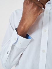 Camisa de popeline de algodão simples da Crew Clothing - Imagem 4 de 5