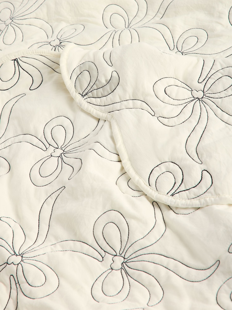 Black/White Embroidered Bow Quilted Bedspread - Image 7 of 7