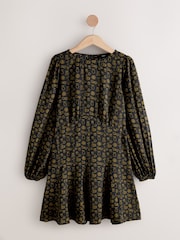 Black Croissant Print - Mini Long Sleeve A-Line Seam Detail Dress - Imagen 6 de 8