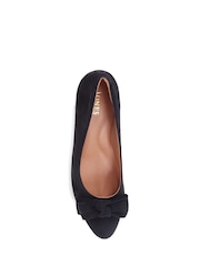 Schwarz - Jones Bootmaker Zelda Bow Detail Court Shoes - Bild 4 von 5