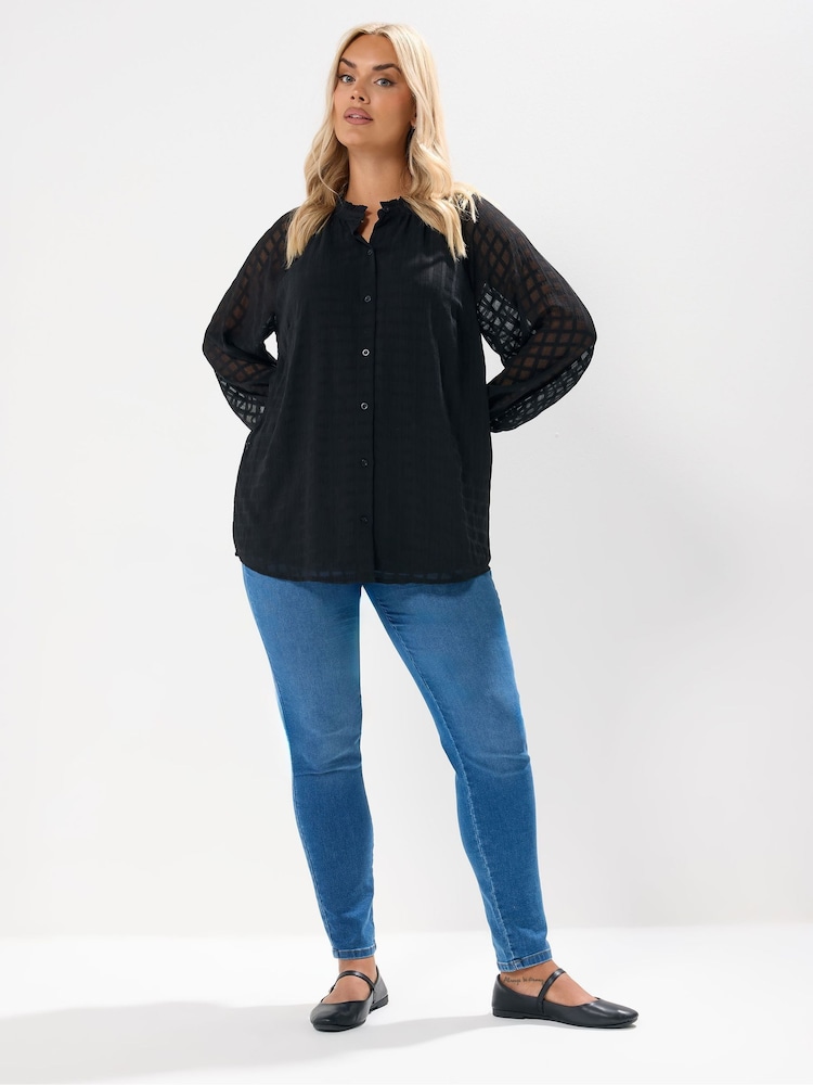 أسود - Yours Curve Textured Frill Neck Blouse - صورة 2 من 6