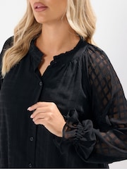 أسود - Yours Curve Textured Frill Neck Blouse - صورة 4 من 6