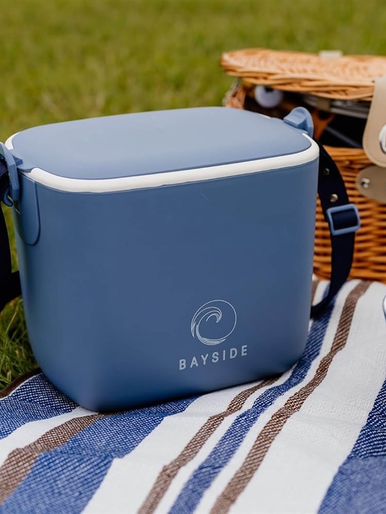 Bayside Blue Pool 5L Cool Box Plates + 4 x Tumblers Set - Image 2 of 4