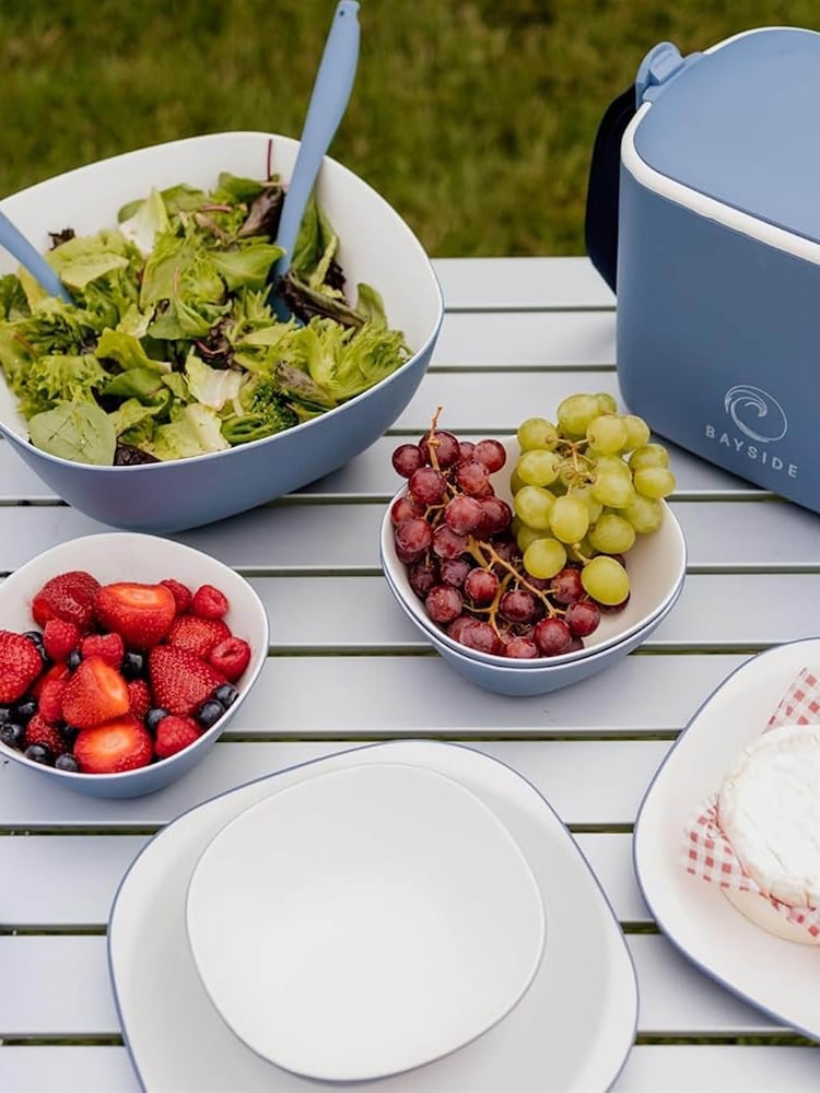 Bayside 12 Piece Blue Pool Two Tone Picnic Dinner Set - Image 3 of 3