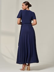 Jolie Moi Angel Sleeve Wrapped Mesh Maxi Dress - Bild 2 von 6