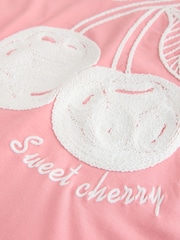 وردي - Cherry Graphic Textured Crew Neck Short Sleeve T-Shirt - صورة 4 من 4