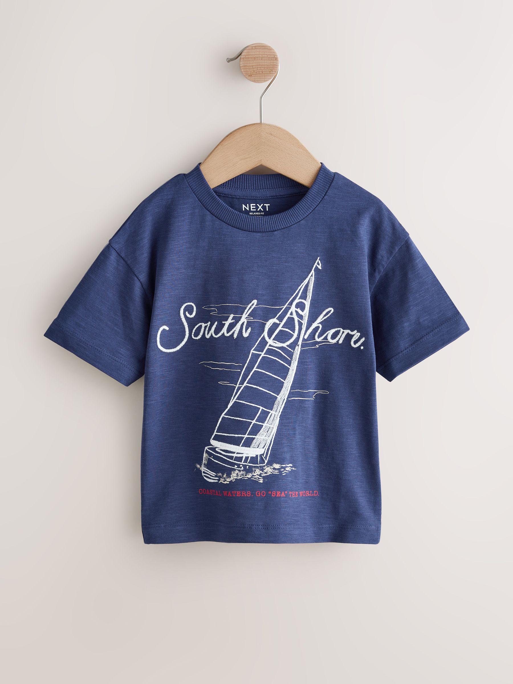 Next：日本 ネイビーブルー ボート - 半袖 グラフィック Tシャツ（3 か