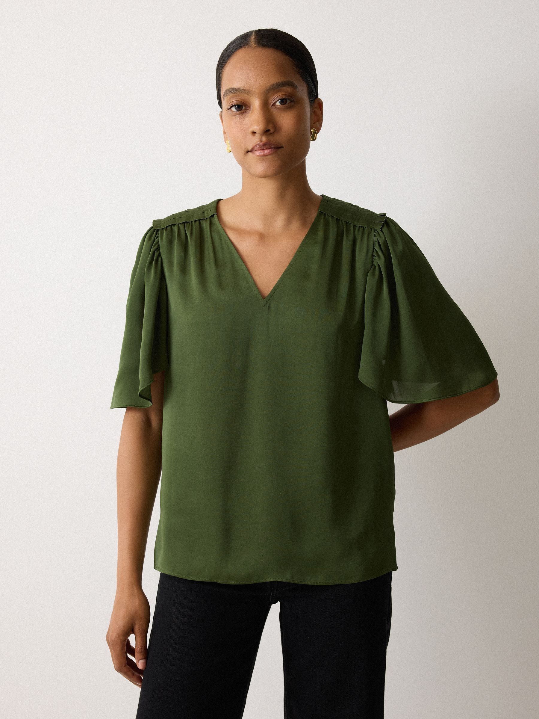 2026SS✨セオリーリュクス　Marvine Iana Blouse 38 Buy Jigsaw Green Satin Pleated Blouse from Next USA