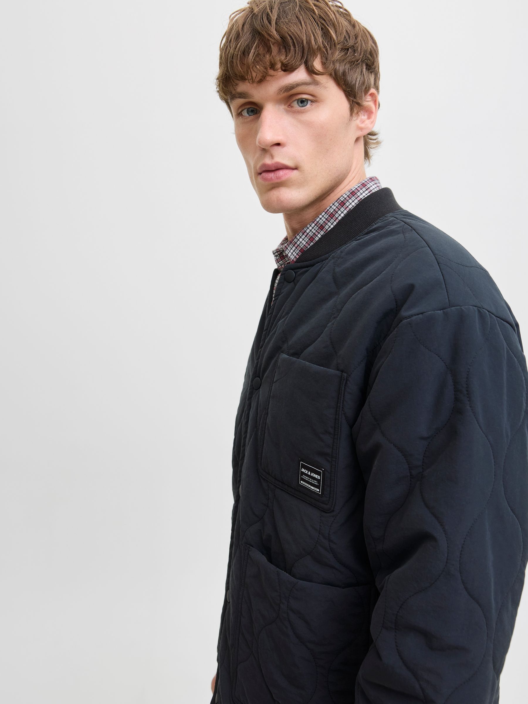 Next：日本 JACK & JONES キルティング ボンバージャケット from Next