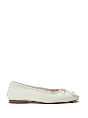 Moda in Pelle Ealing Bow Detail Ballerinas - Image 1 of 4