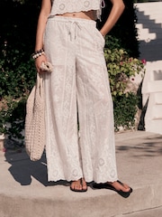 أبيض - Lace Embroidered Wide Leg Trousers - Image 2 of 4