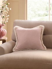 Weiches Velourskissen mit kontrastierenden Fransen - Bild 1 von 5