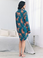 Chelsea Peers Green Maternity Tiger Print Nightshirt - Image 2 of 5