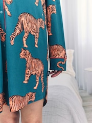 Chelsea Peers Green Maternity Tiger Print Nightshirt - Image 5 of 5