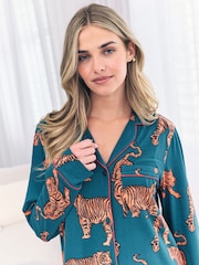 Chelsea Peers Green Tiger Print Nightshirt - Image 4 of 5