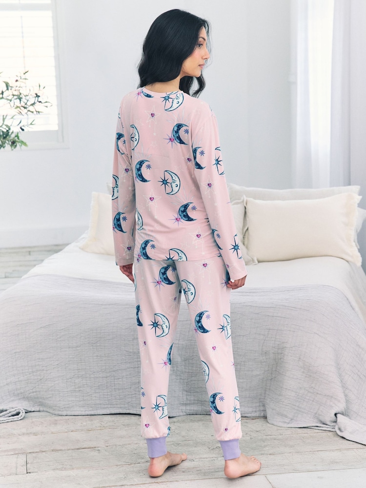 Chelsea Peers Maternity Astral Hearts Print Long Pyjamas Set - Imagen 2 de 5