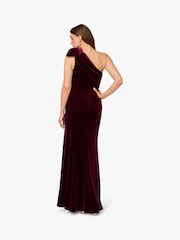 Adrianna Papell Red Velvet One Shoulder Gown - Imagem 2 de 6