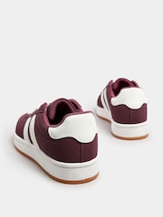 Rojo - Yours Curve Wide Fit Padded Skate Trainers - Imagen 4 de 5