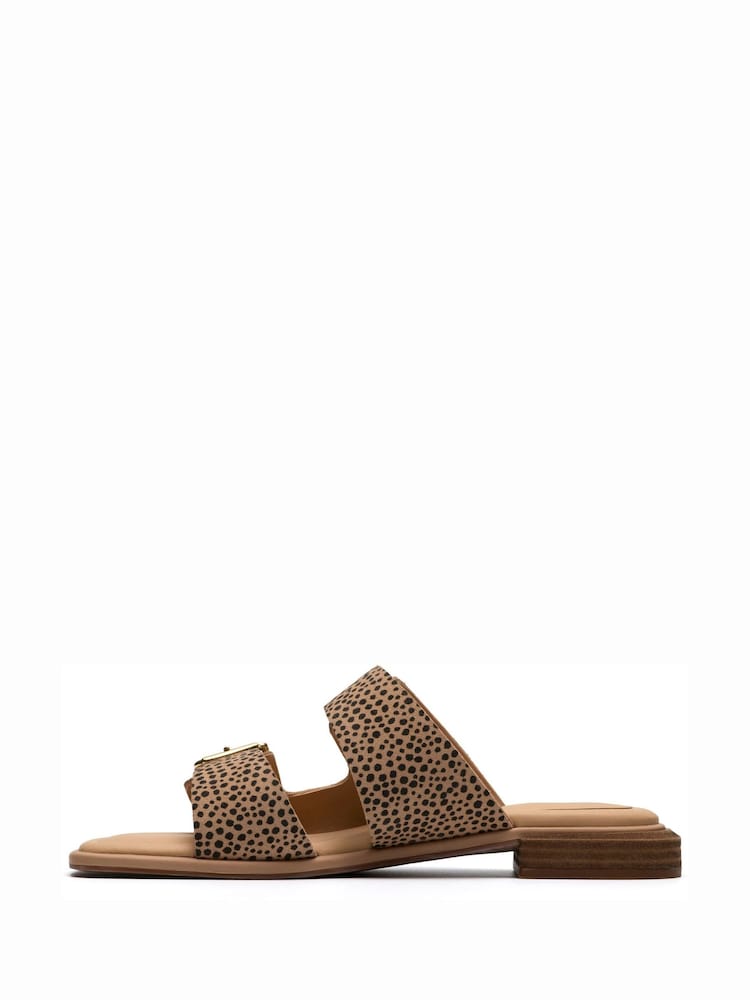 Clarks Animal Ariany Bay Sandals - Image 2 of 6 Clarks Animal Ariany Bay Sandals - Image 2 of 6