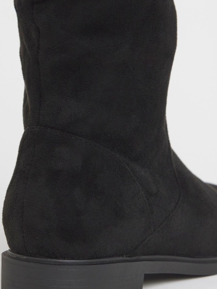 JD Williams Black Extra Wide Fit Knee High Ruched Boots In Super Curvy Calf - Image 3 of 3 JD Williams Black Extra Wide Fit Knee High Ruched Boots In Super Curvy Calf - Image 3 of 3